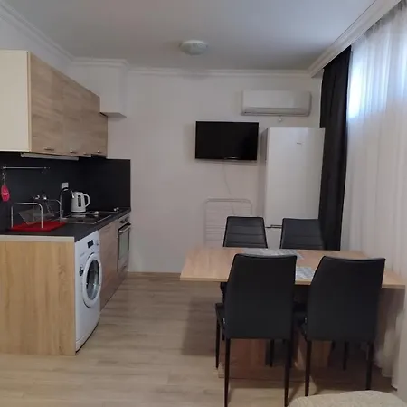 Sarafovo Apartmán *
