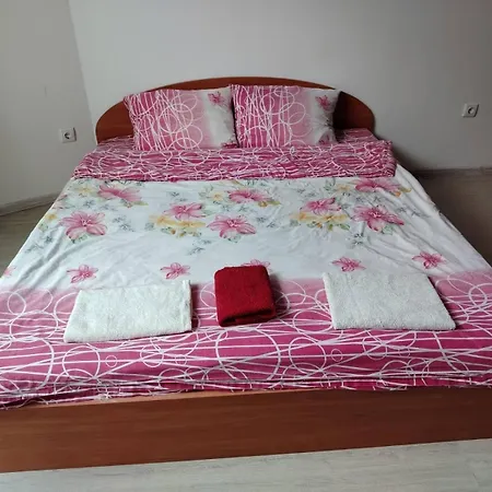 Sarafovo Apartmán *